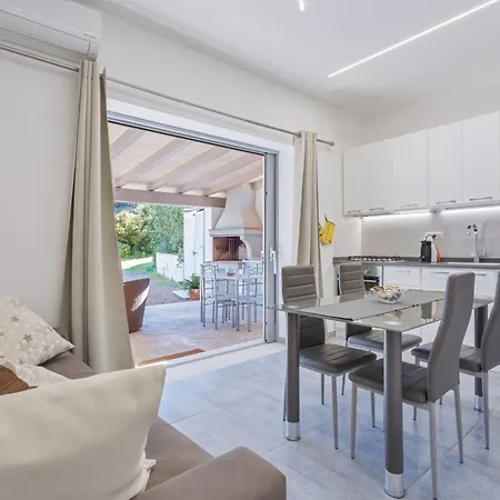 Casa Ginepro * Marina di Gairo